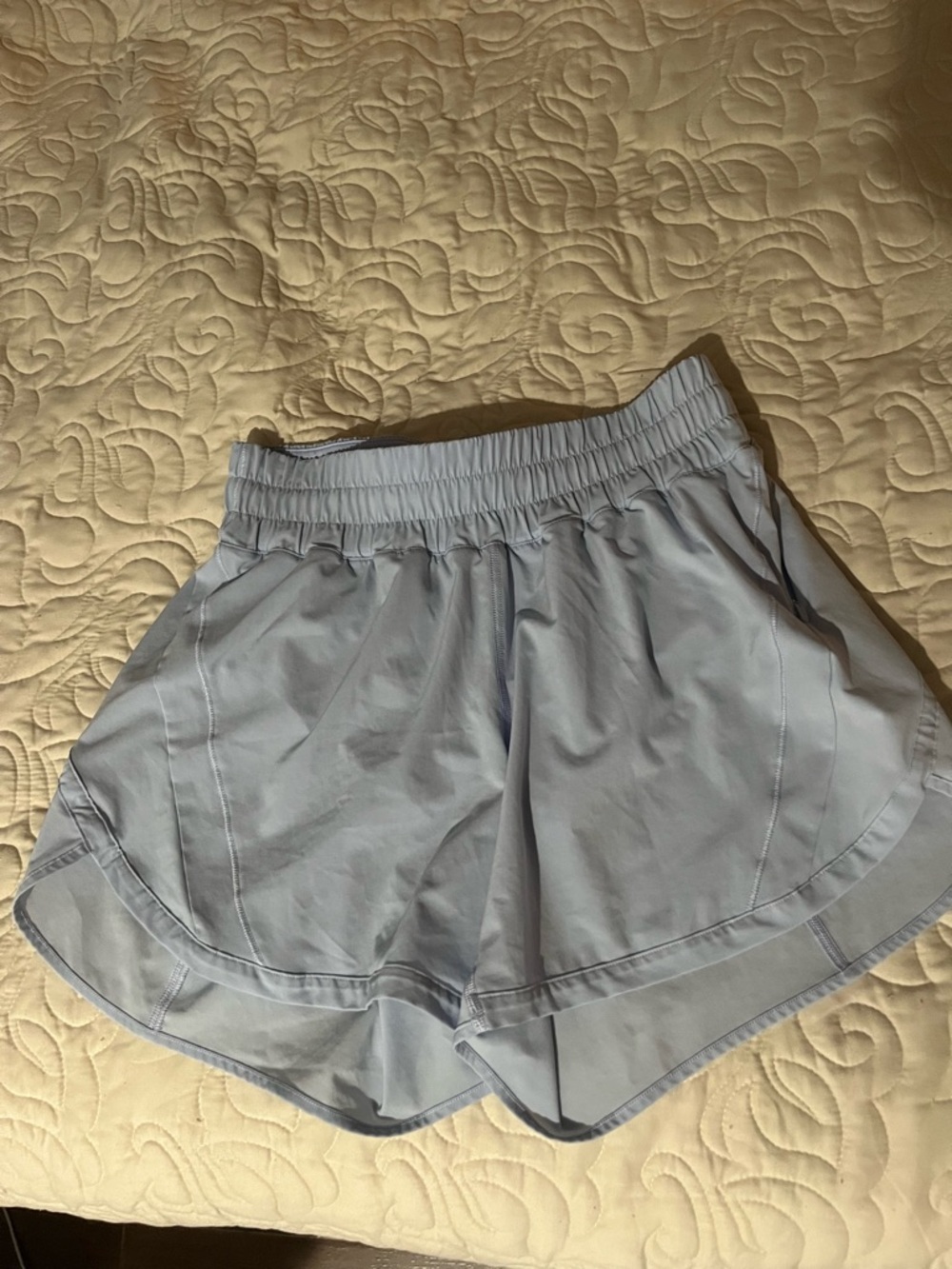 lululemon hotty hot shorts Size 6